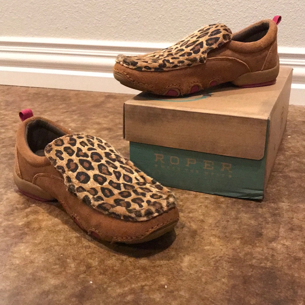 Leopard moc shoes